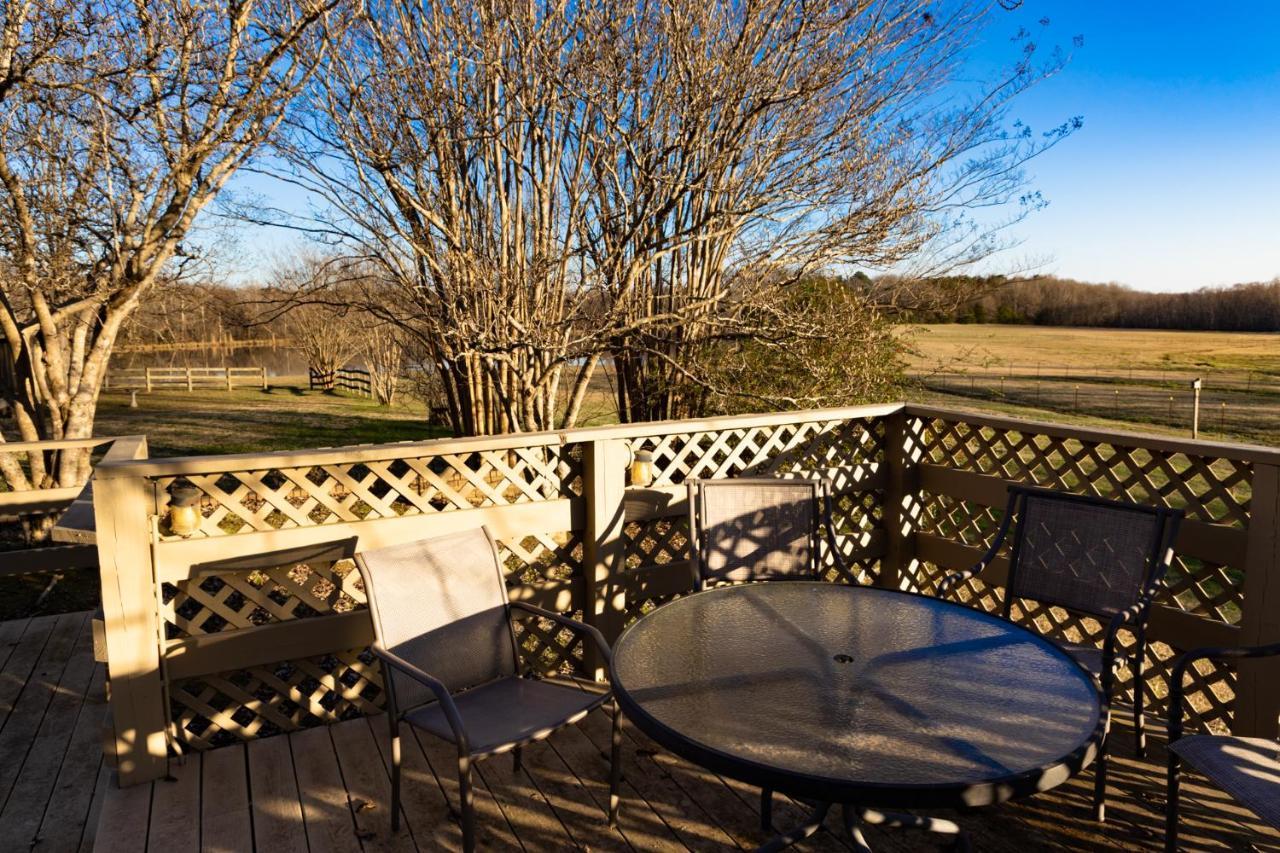 Moon Lake Farm Chesterville Exterior foto